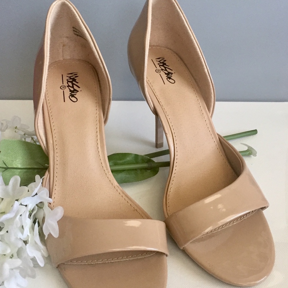 Mossimo Nude Peep Toe Heels